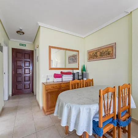 Apartment With Garden Views In