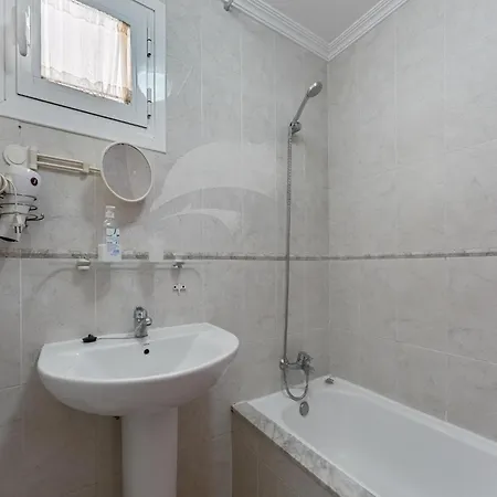 With Garden Views In Apartment El Medano (Tenerife)