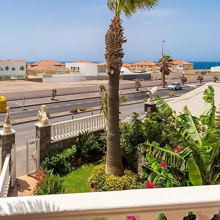 With Garden Views In Apartment El Medano (Tenerife)